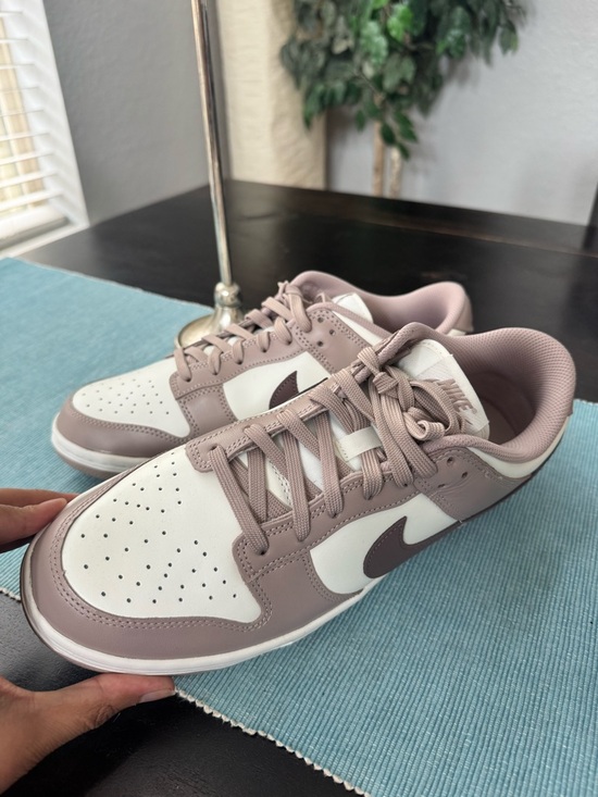 Nike Dunk Low Women's Sneakers size 11 - Picture 5 of 7